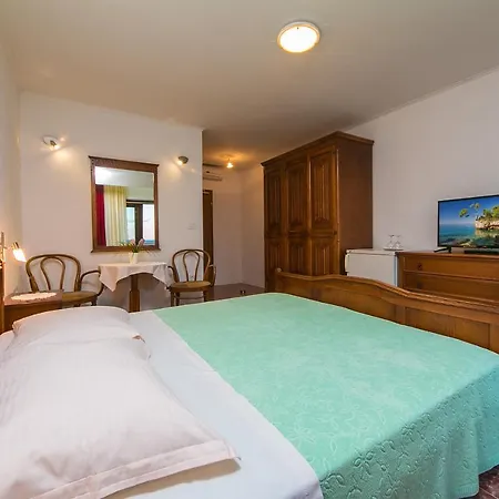 Adria Brela Apartments Extérieur photo