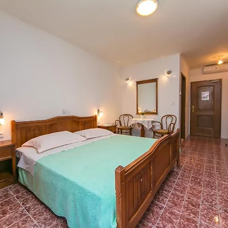 Adria Brela Apartments Extérieur photo