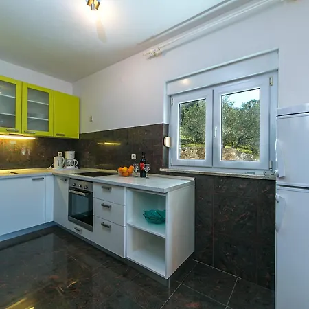 Adria Brela Apartments Chambre photo