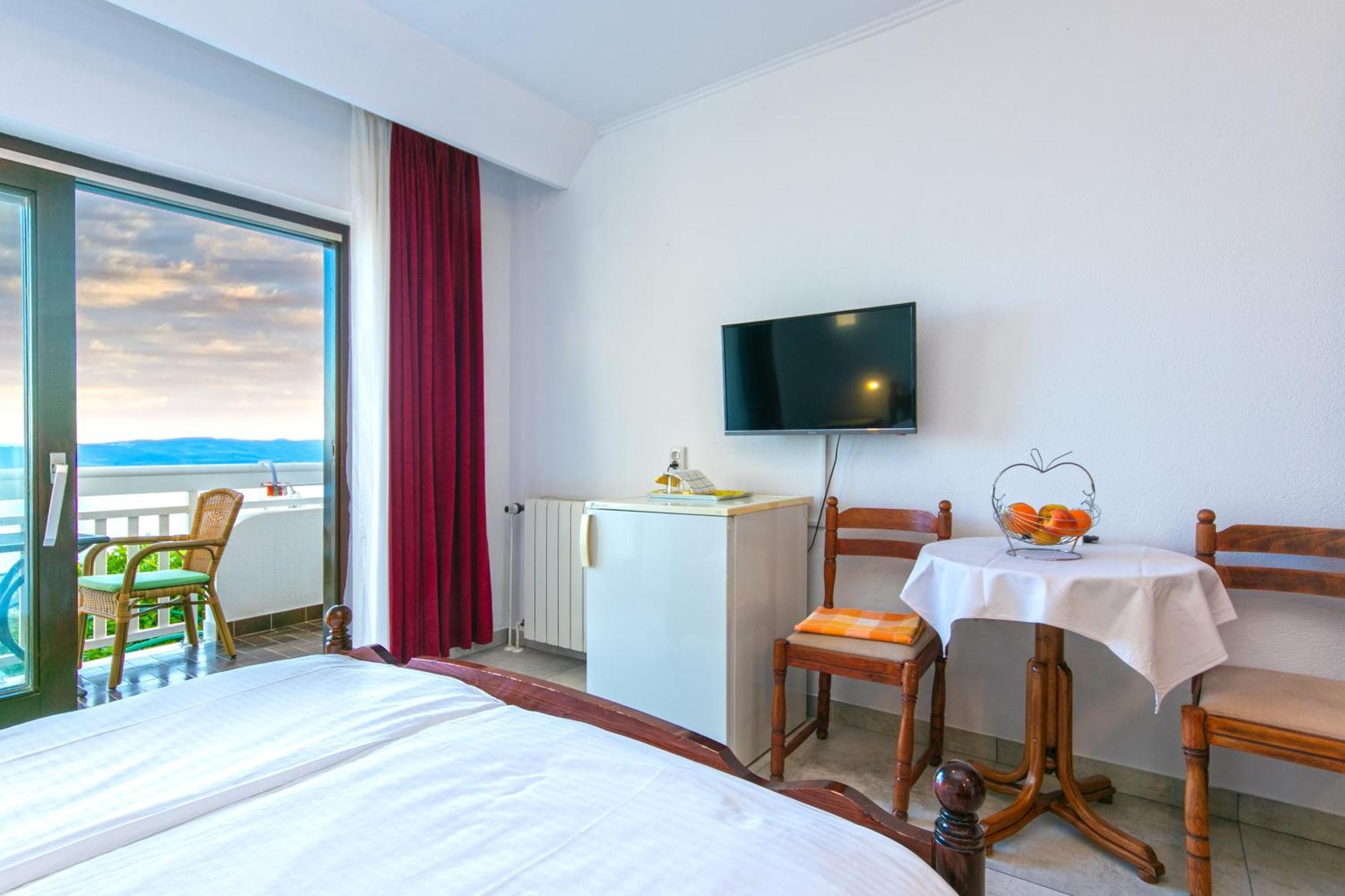 Adria Apartment *